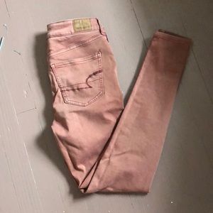 High rise jeans in Mauve
